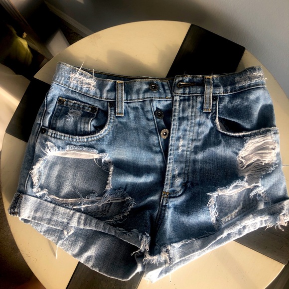 High waisted ripped denim shorts - Picture 2 of 2
